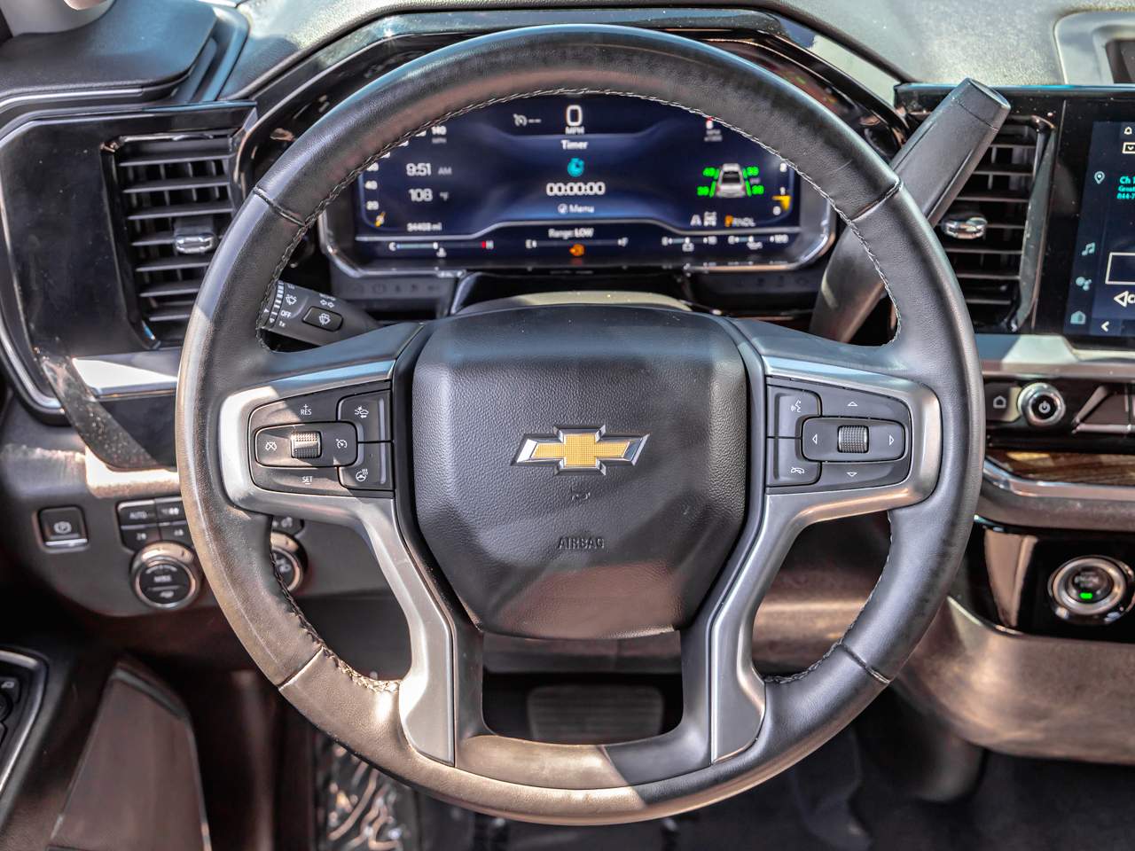 2024 Chevrolet Silverado 1500 LT - Photo 12