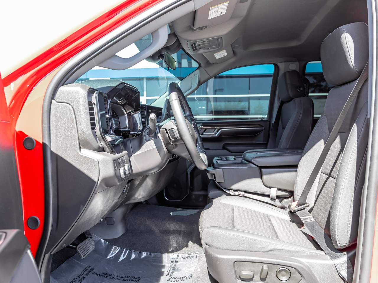 2024 Chevrolet Silverado 1500 LT - Photo 8