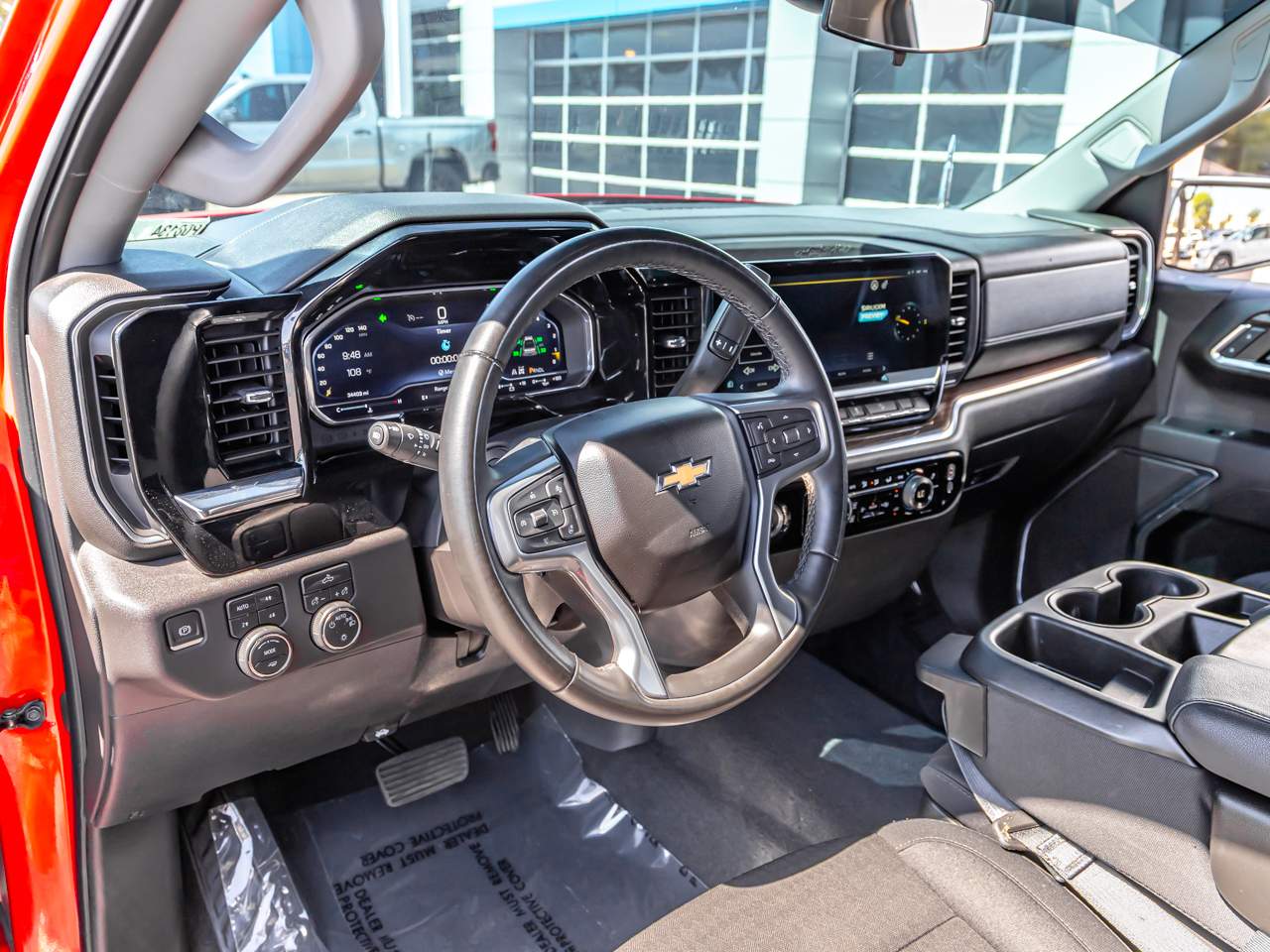 2024 Chevrolet Silverado 1500 LT - Photo 9