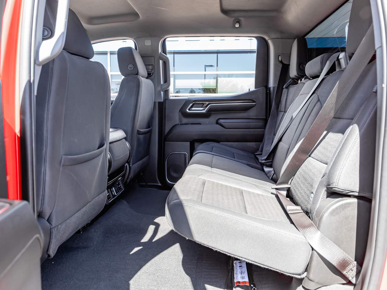 2024 Chevrolet Silverado 1500 LT - Photo 18