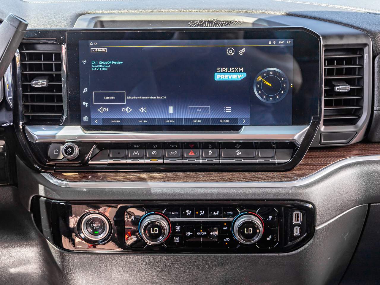2024 Chevrolet Silverado 1500 LT - Photo 15