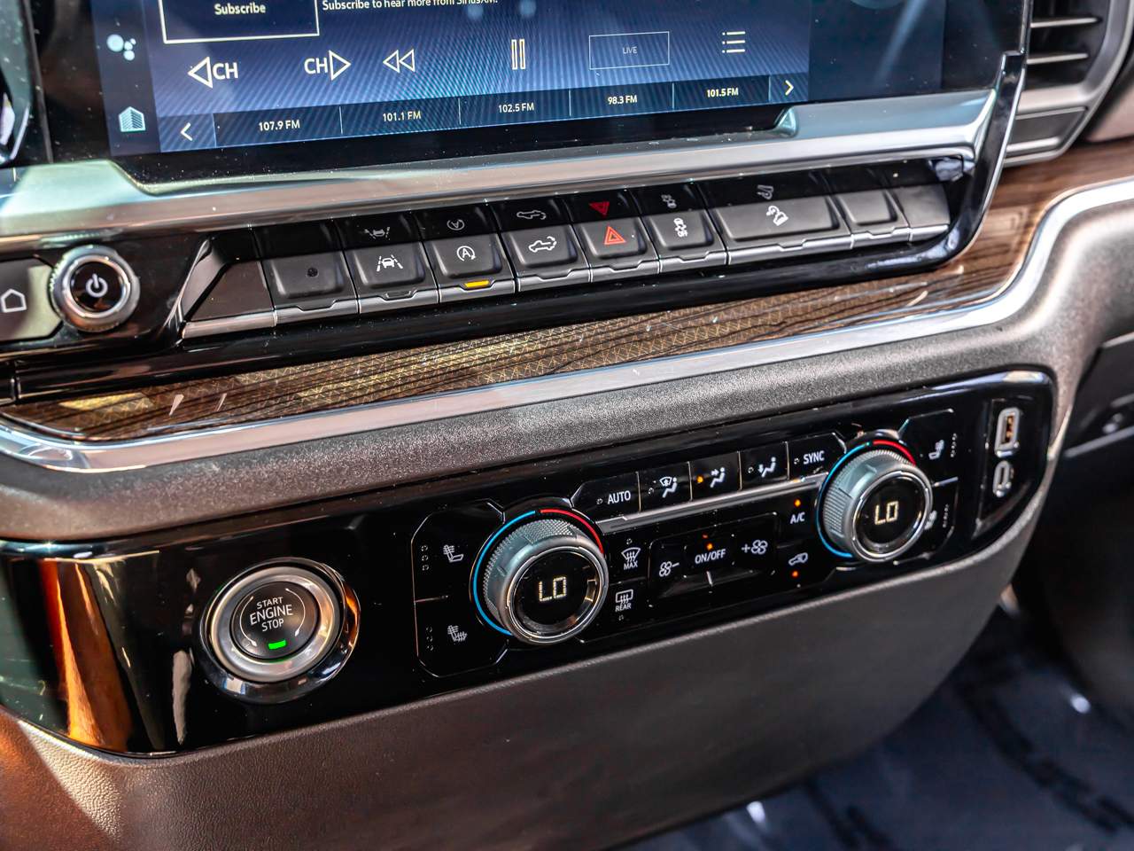 2024 Chevrolet Silverado 1500 LT - Photo 17