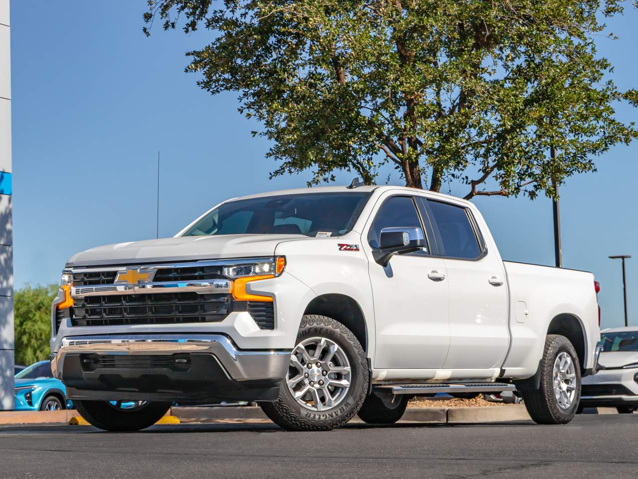 2023 Chevrolet Silverado 1500 LT Crew Cab