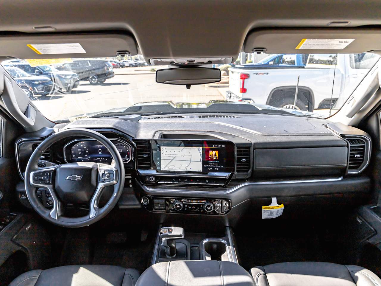 2025 Chevrolet Silverado 1500 LT Trail Boss - Photo 10