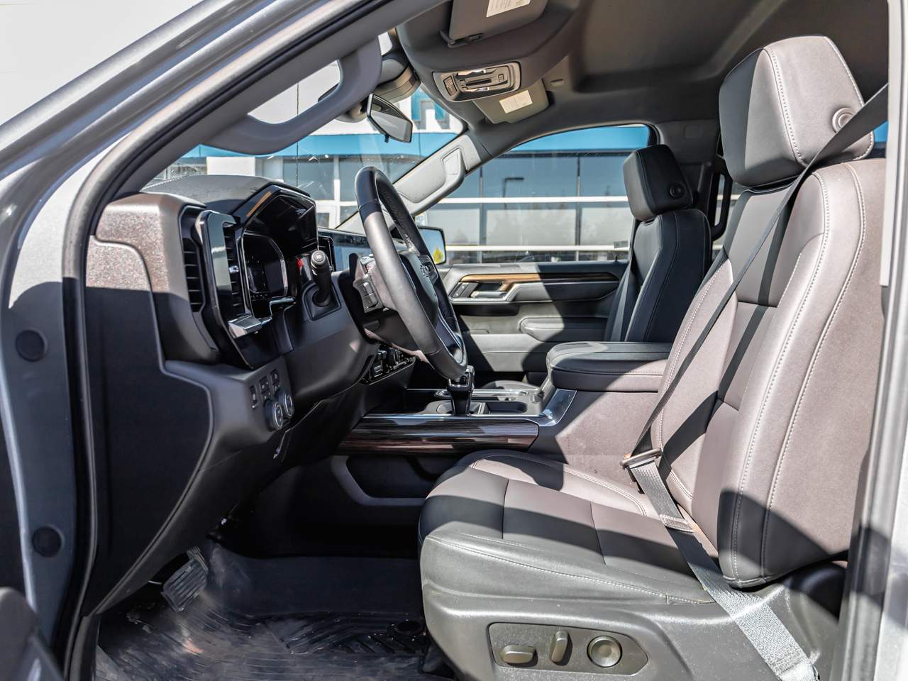2025 Chevrolet Silverado 1500 LT Trail Boss - Photo 7