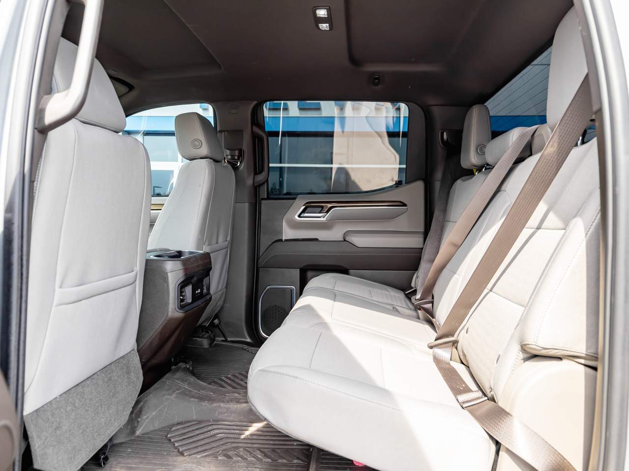 2025 Chevrolet Silverado 1500 LT Trail Boss - Photo 18