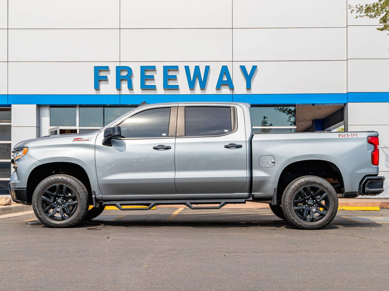 2025 Chevrolet Silverado 1500 LT Trail Boss Crew Cab
