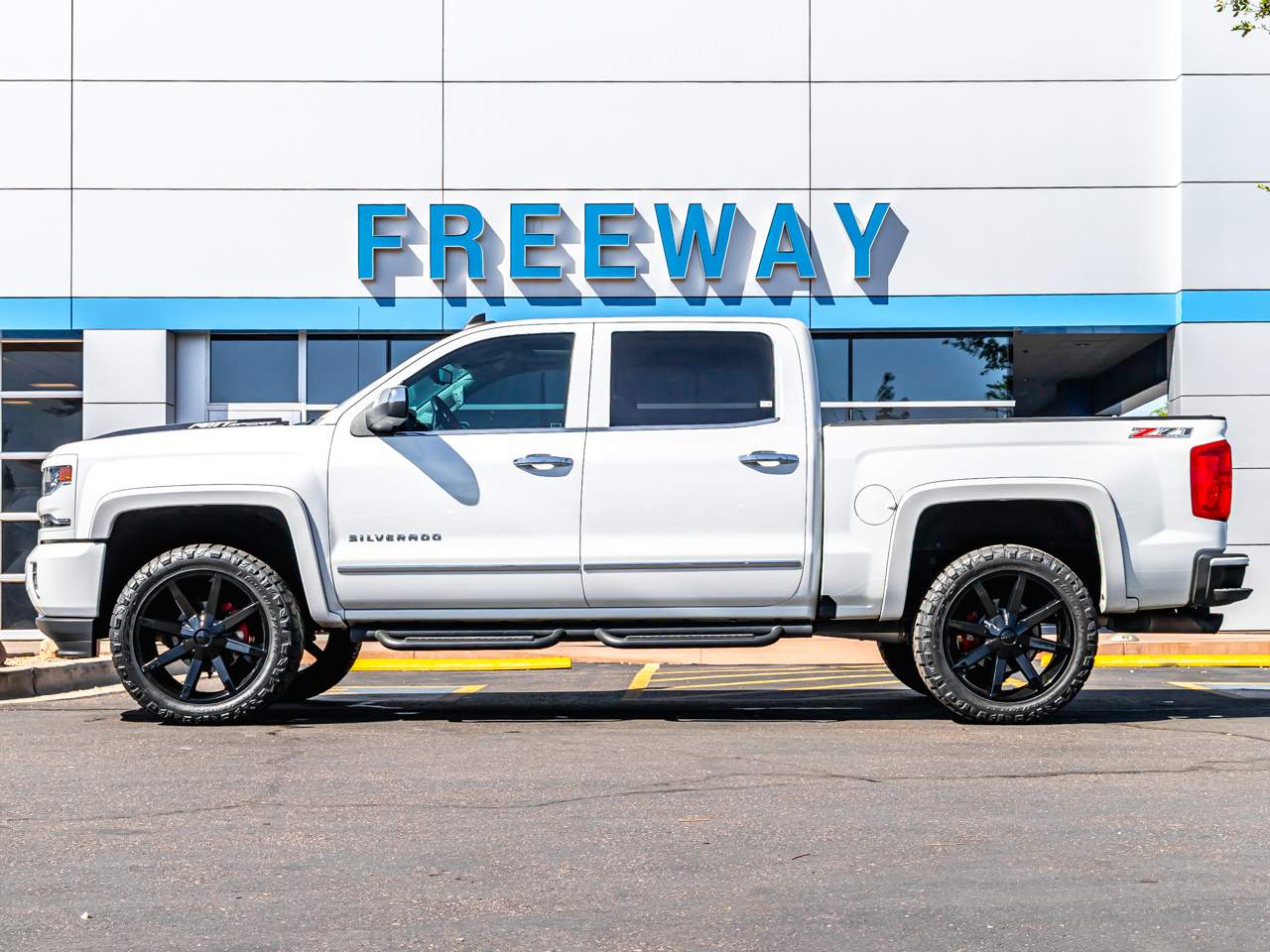 2017 Chevrolet Silverado 1500 LTZ photo 3