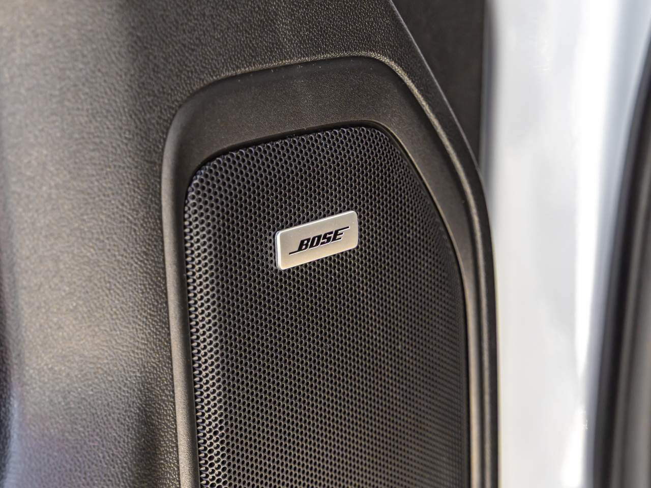 2019 Chevrolet Silverado 1500 High Country - Photo 11