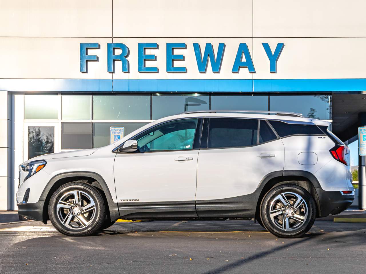 2020 GMC Terrain SLT