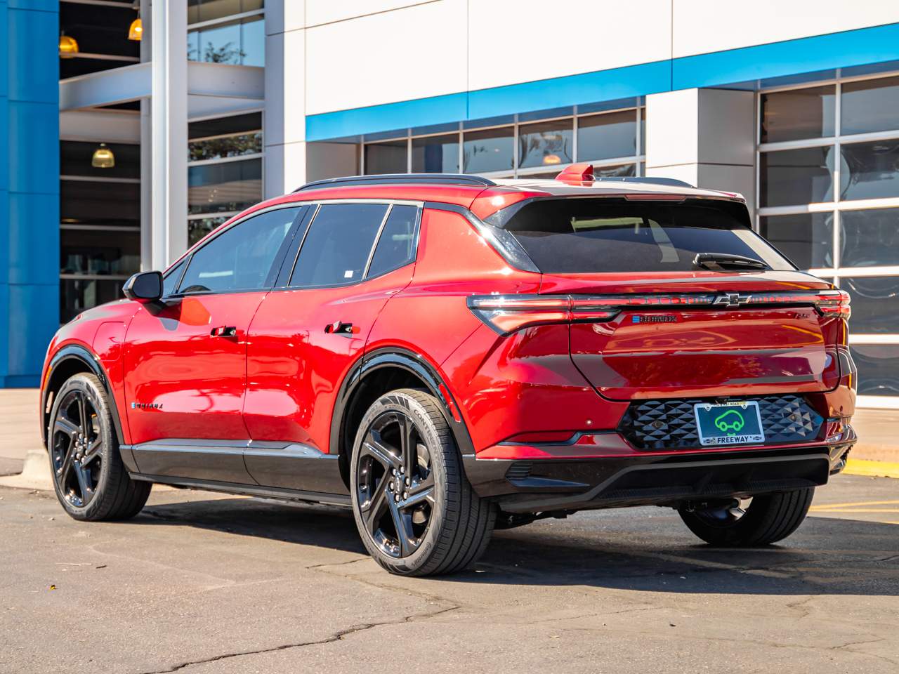 2024 Chevrolet Equinox EV RS - Photo 6