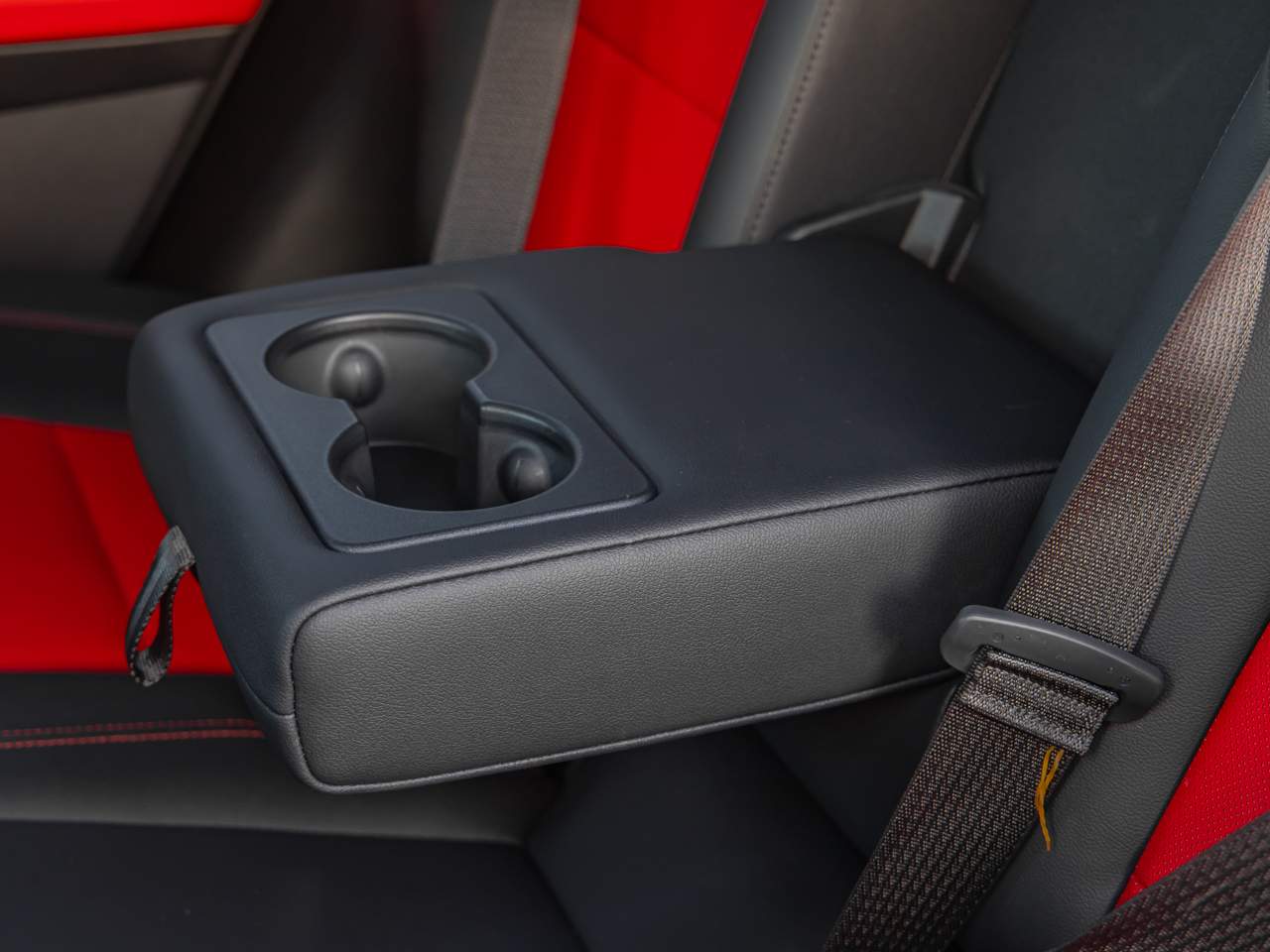 2024 Chevrolet Equinox EV RS - Photo 42