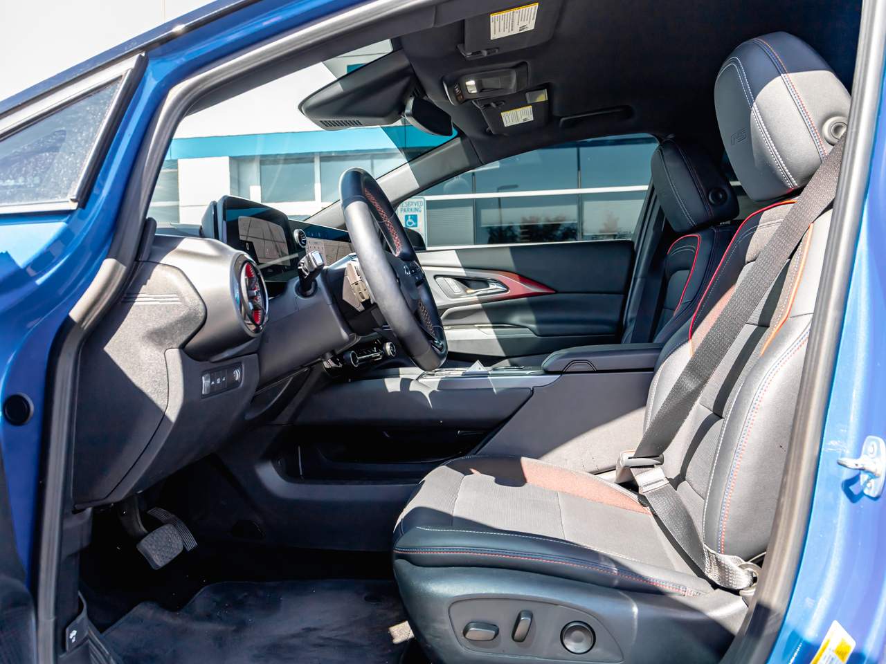 2024 Chevrolet Equinox EV RS - Photo 14