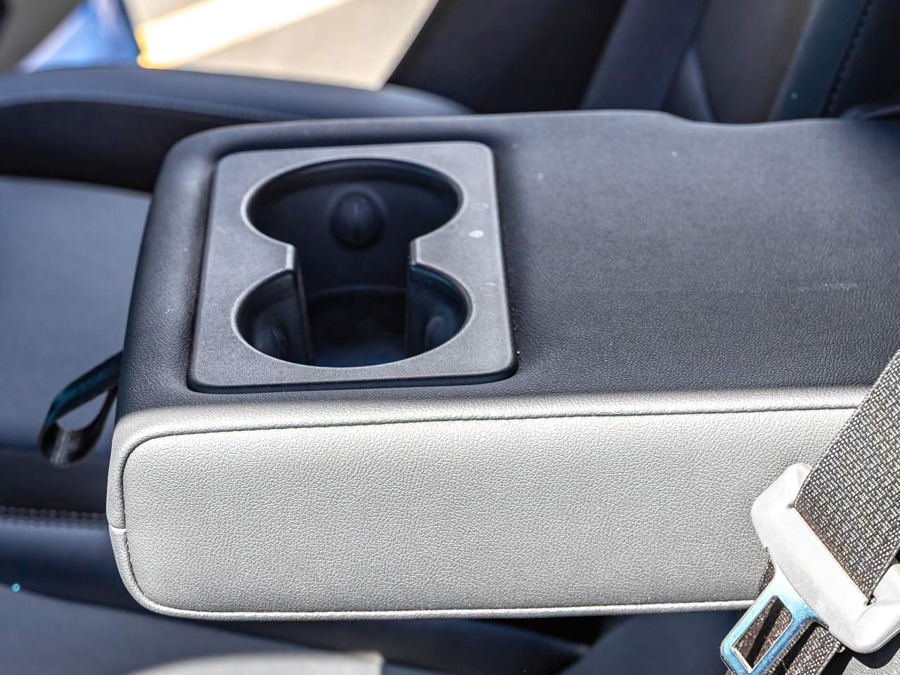 2024 Chevrolet Equinox EV RS - Photo 37