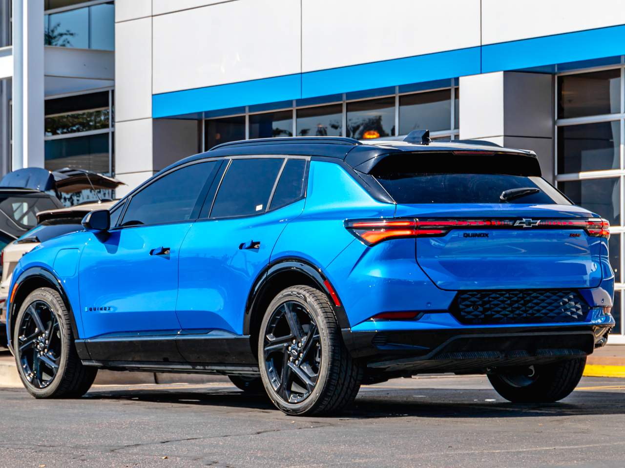 2024 Chevrolet Equinox EV RS - Photo 6