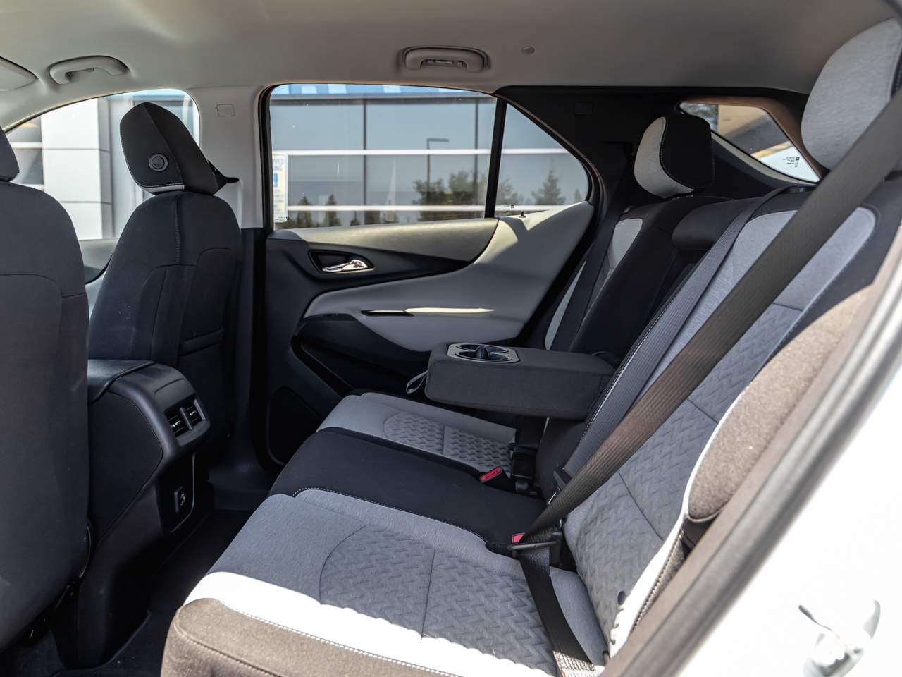 2023 Chevrolet Equinox LS - Photo 18