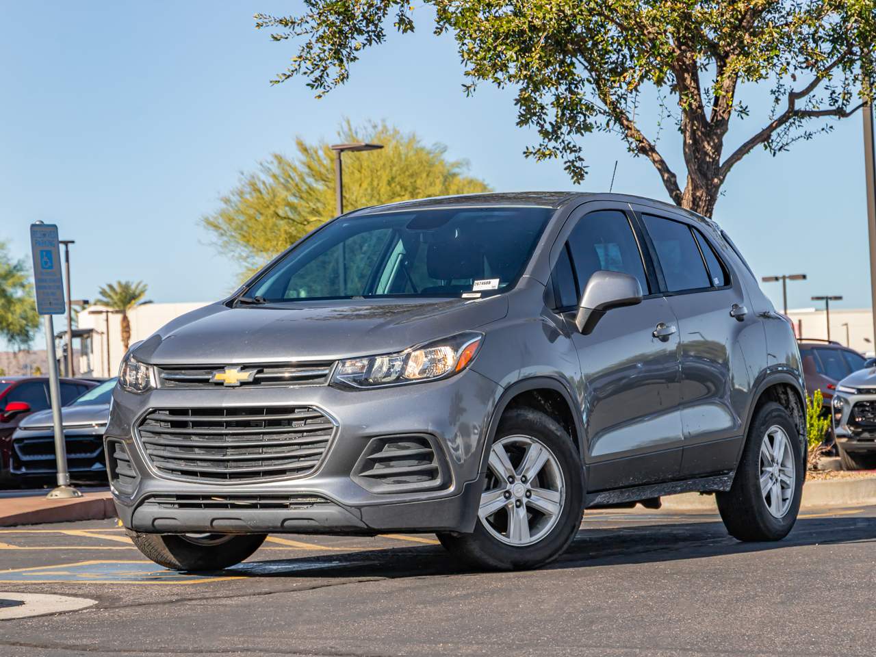 2020 Chevrolet Trax LS's photo