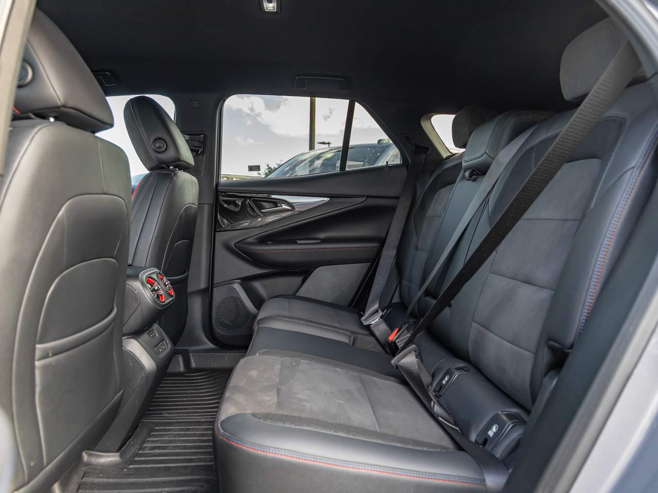 2024 Chevrolet Blazer EV RS - Photo 19