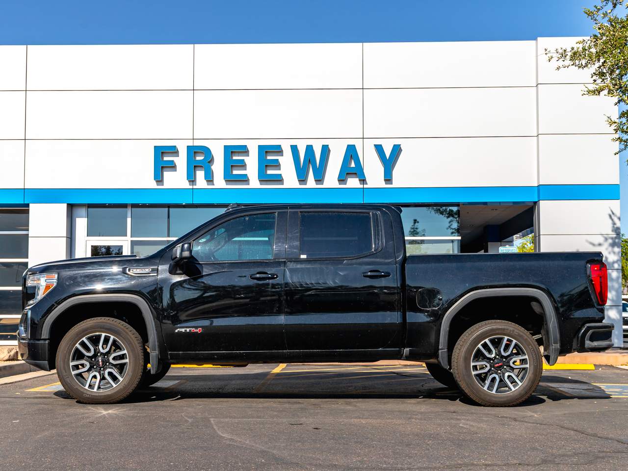 2021 GMC Sierra 1500 AT4 Crew Cab