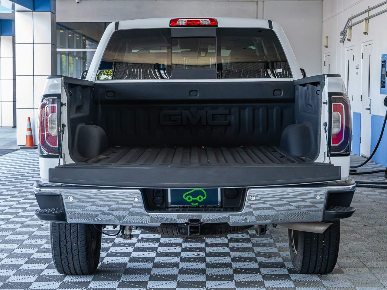 2018 GMC Sierra 1500 SLT Crew Cab