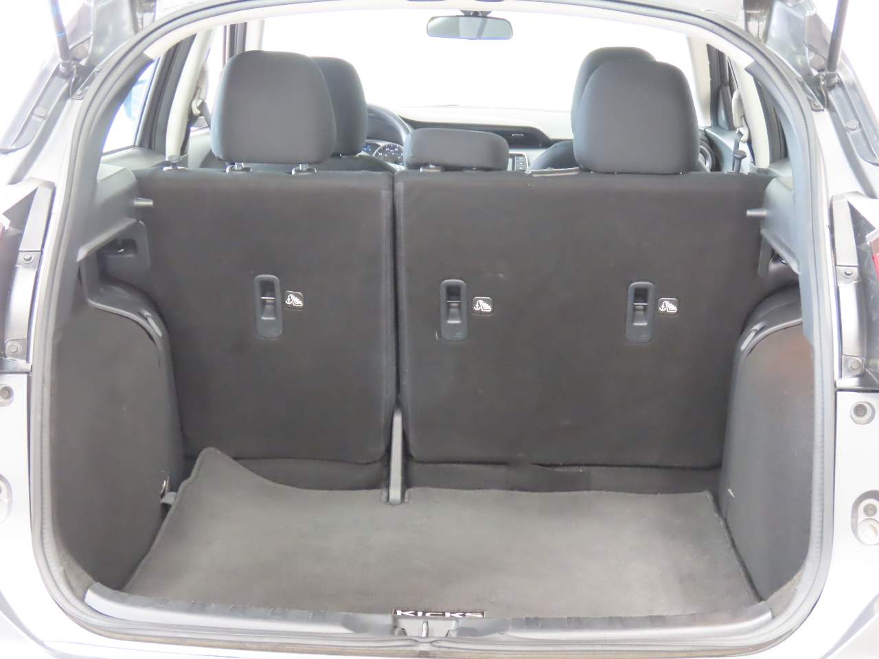 2024 Nissan Kicks S - Photo 17