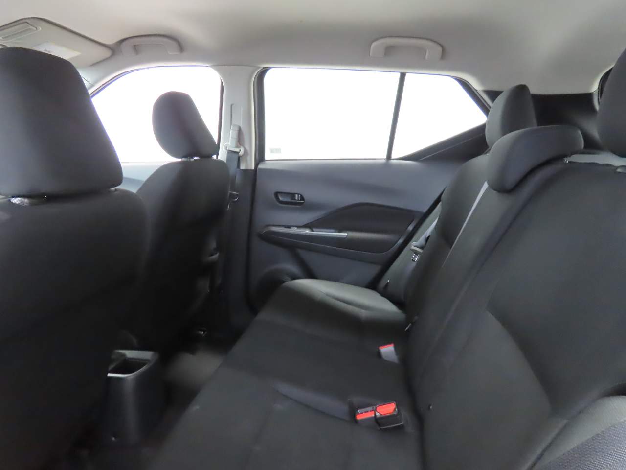 2024 Nissan Kicks S - Photo 16