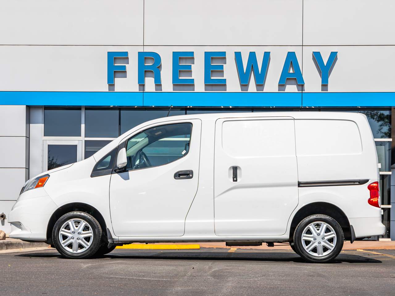 2020 Nissan NV200 SV
