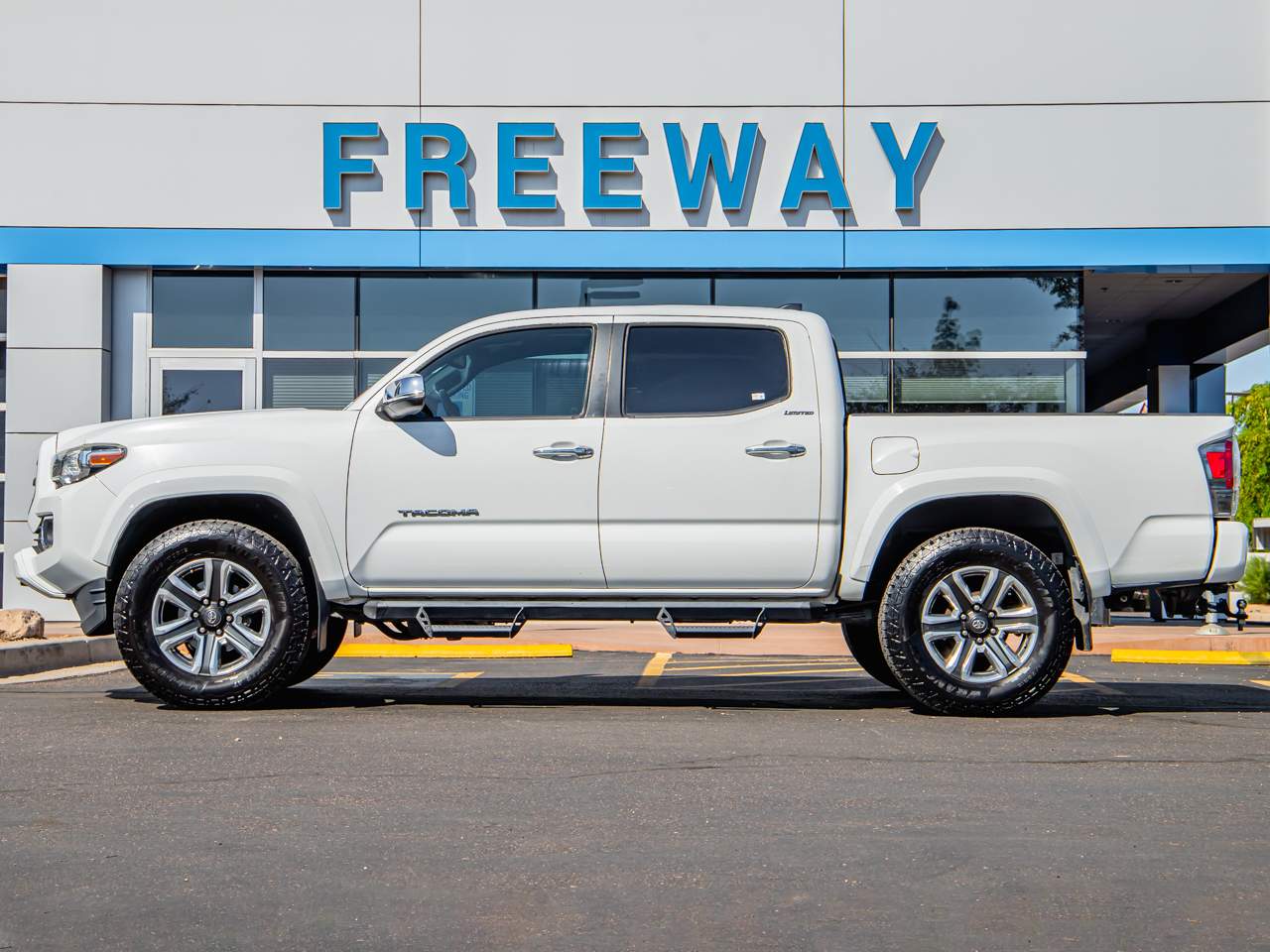 2017 Toyota Tacoma Limited Crew Cab