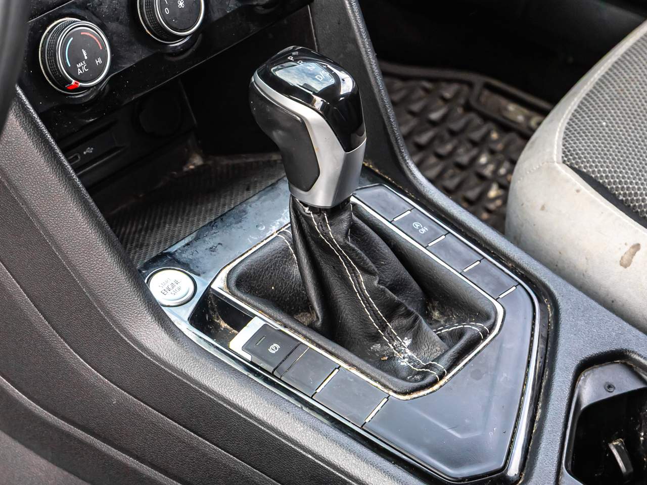 2023 Volkswagen Taos S - Photo 17