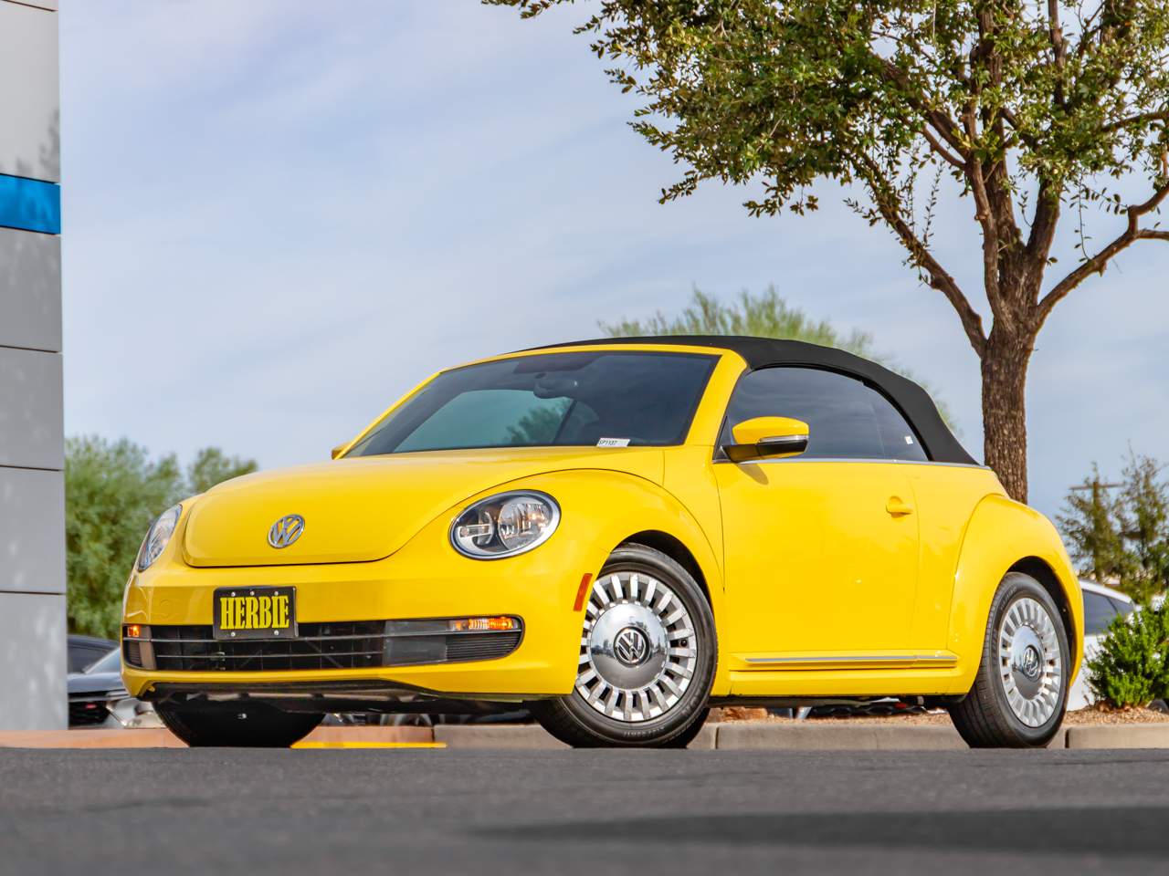 2013 Volkswagen Beetle Convertible 2.5L PZEV