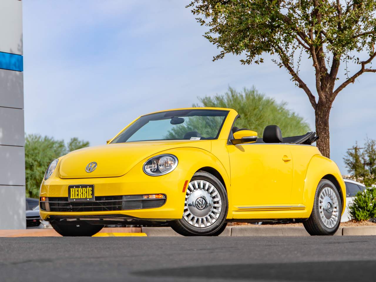 2013 Volkswagen Beetle Convertible 2.5L PZEV