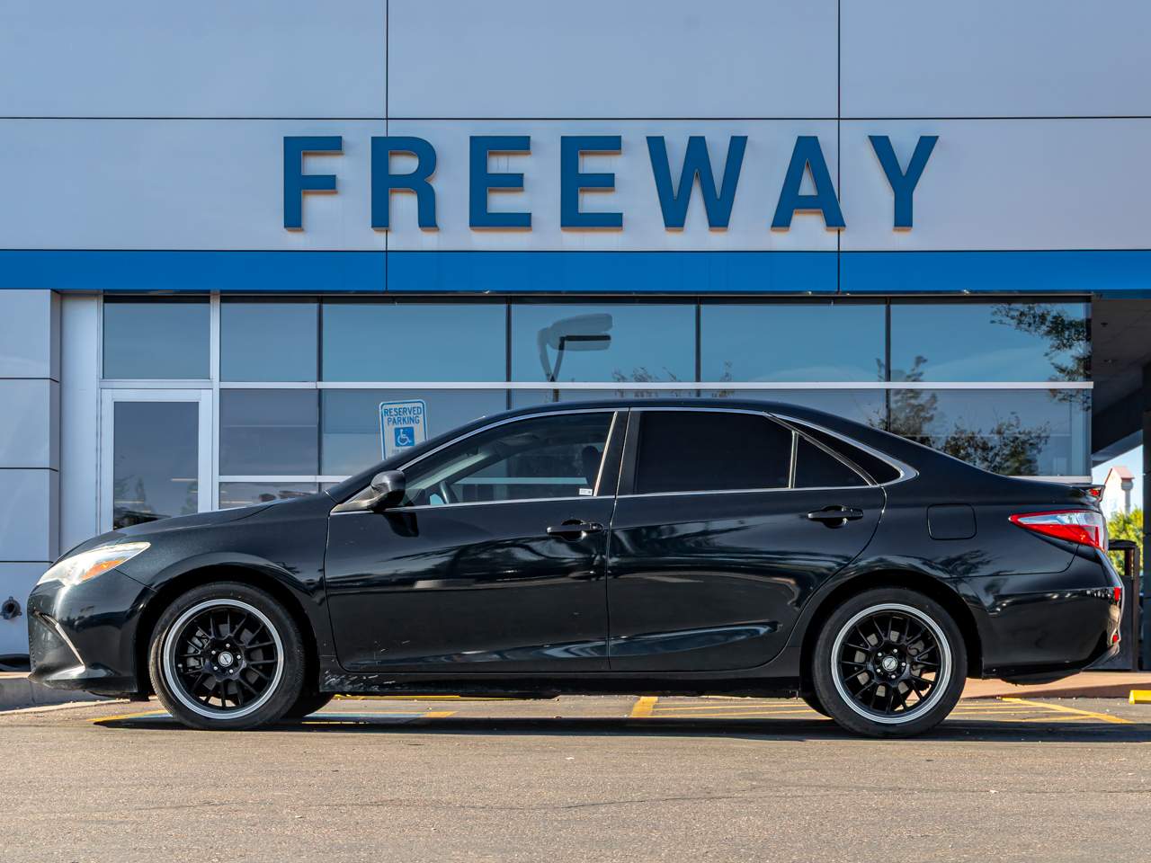 2017 Toyota Camry SE