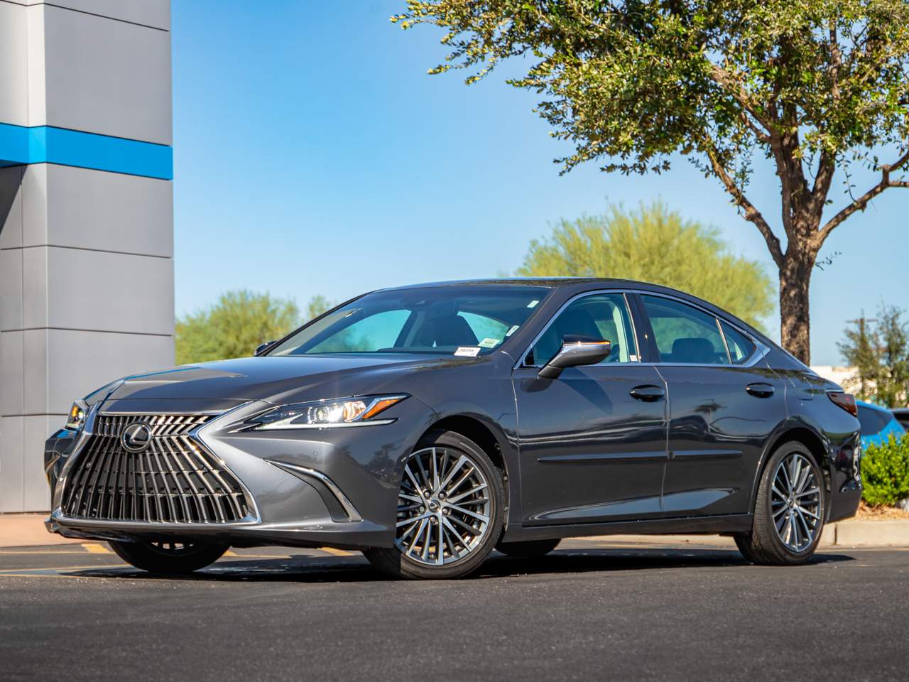 2023 Lexus ES