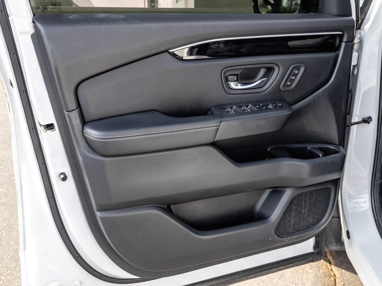2025 Honda Pilot EX-L - Photo 9