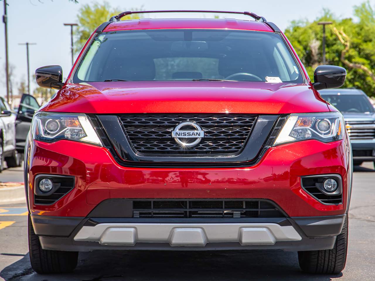2020 Nissan Pathfinder SV