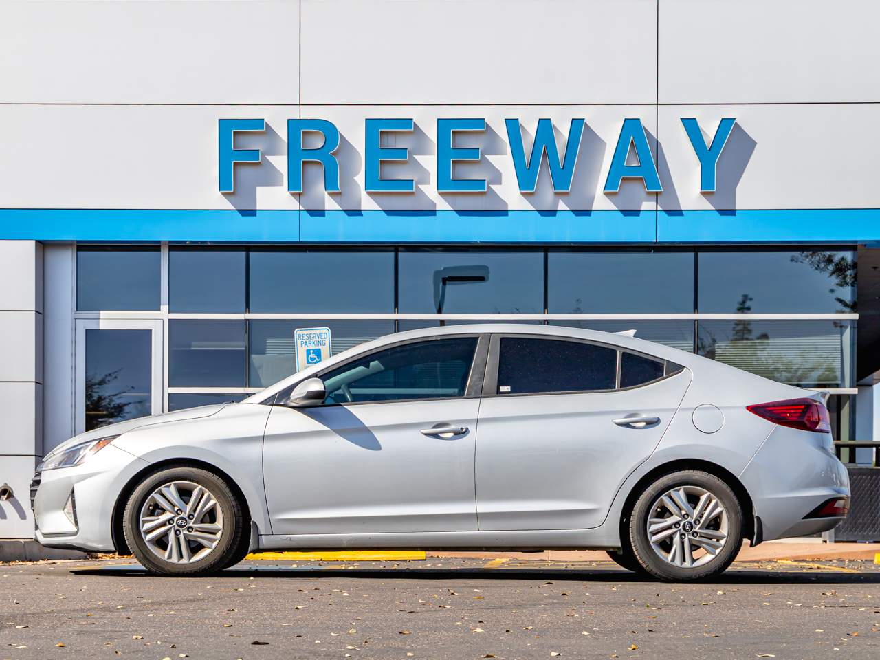 Used 2019 Hyundai Elantra SEL with VIN 5NPD84LF9KH488789 for sale in Chandler, AZ