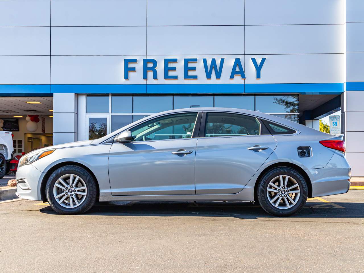 Used 2016 Hyundai Sonata SE with VIN 5NPE24AF8GH290186 for sale in Chandler, AZ