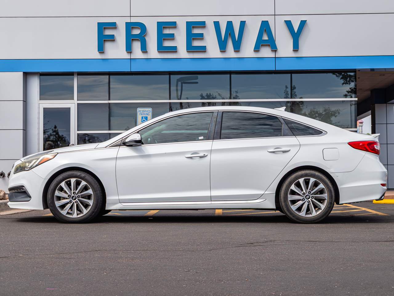 2015 Hyundai SONATA Sport