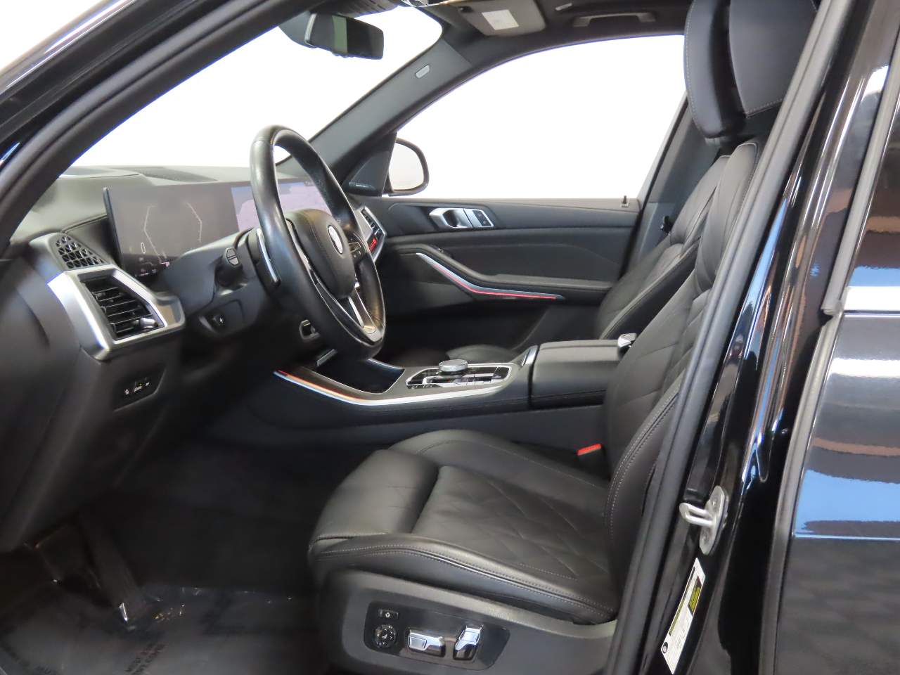 2025 BMW X5 40i - Photo 16