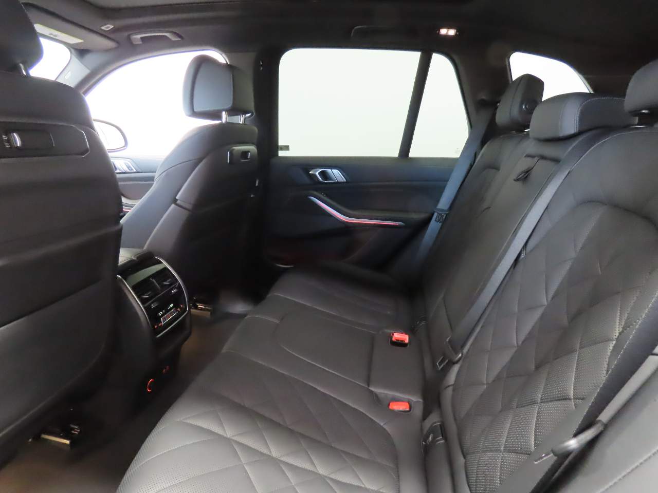 2025 BMW X5 40i - Photo 18