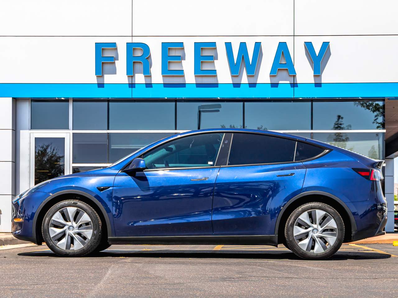 2023 Tesla Model Y Long Range