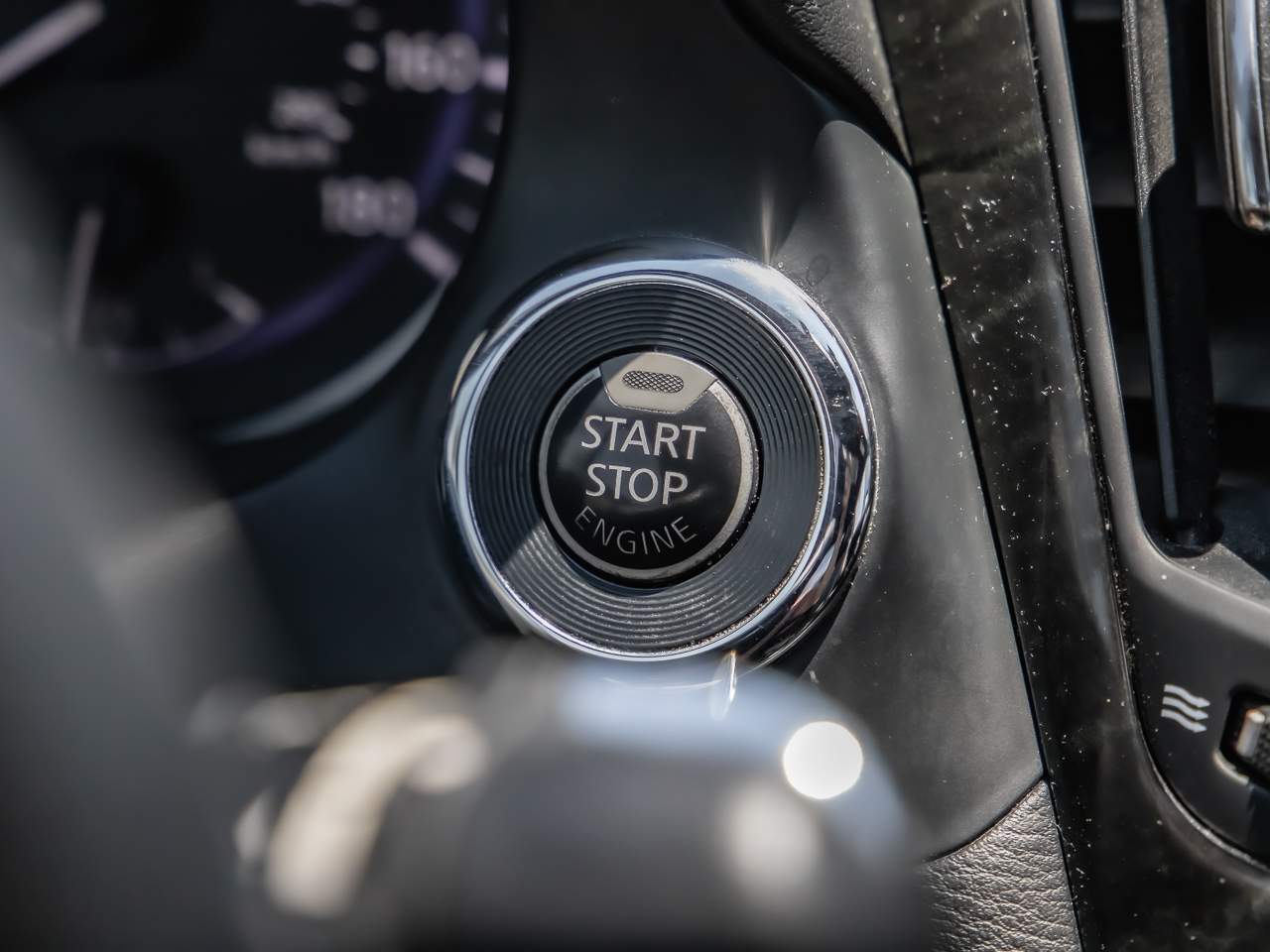 2017 INFINITI Q60 3.0T Premium