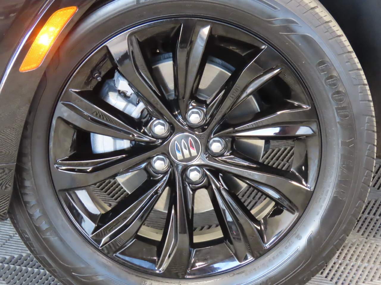 2025 Buick Envista Sport Touring - Photo 7