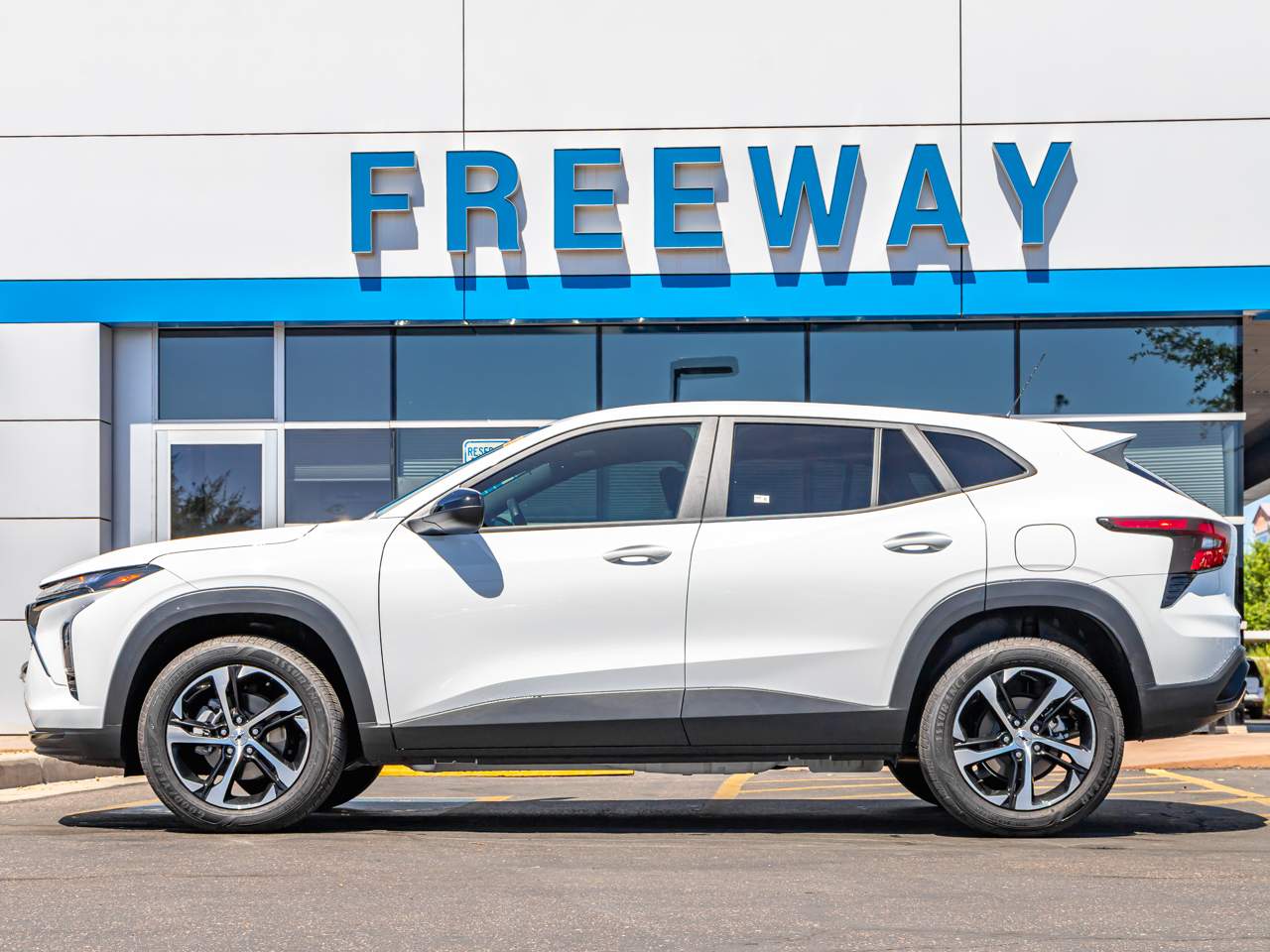 2025 Chevrolet Trax RS