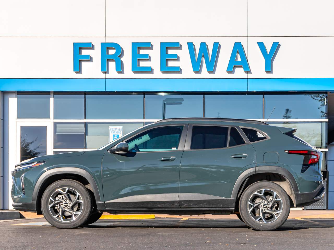 2025 Chevrolet Trax LT