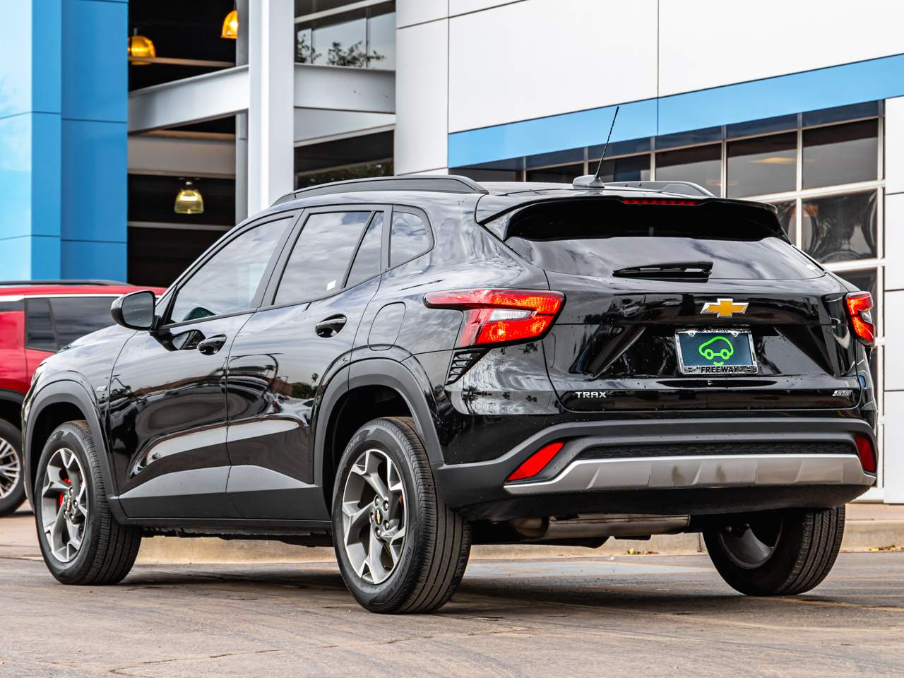 2025 Chevrolet Trax LT - Photo 3
