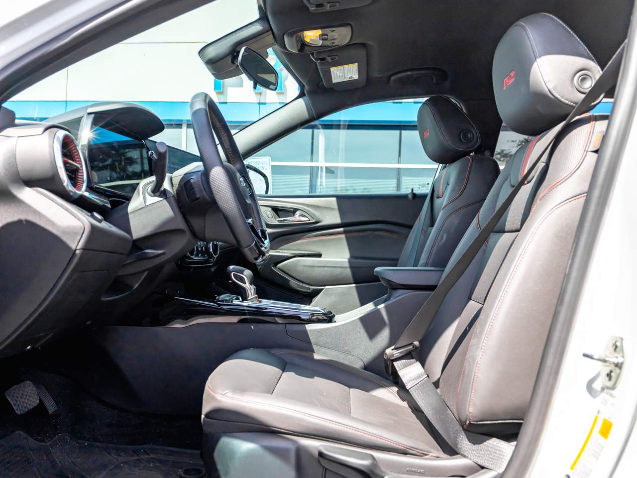 2024 Chevrolet Trax RS - Photo 14