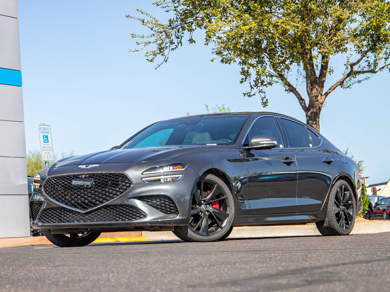 2022 Genesis G70 3.3T Standard