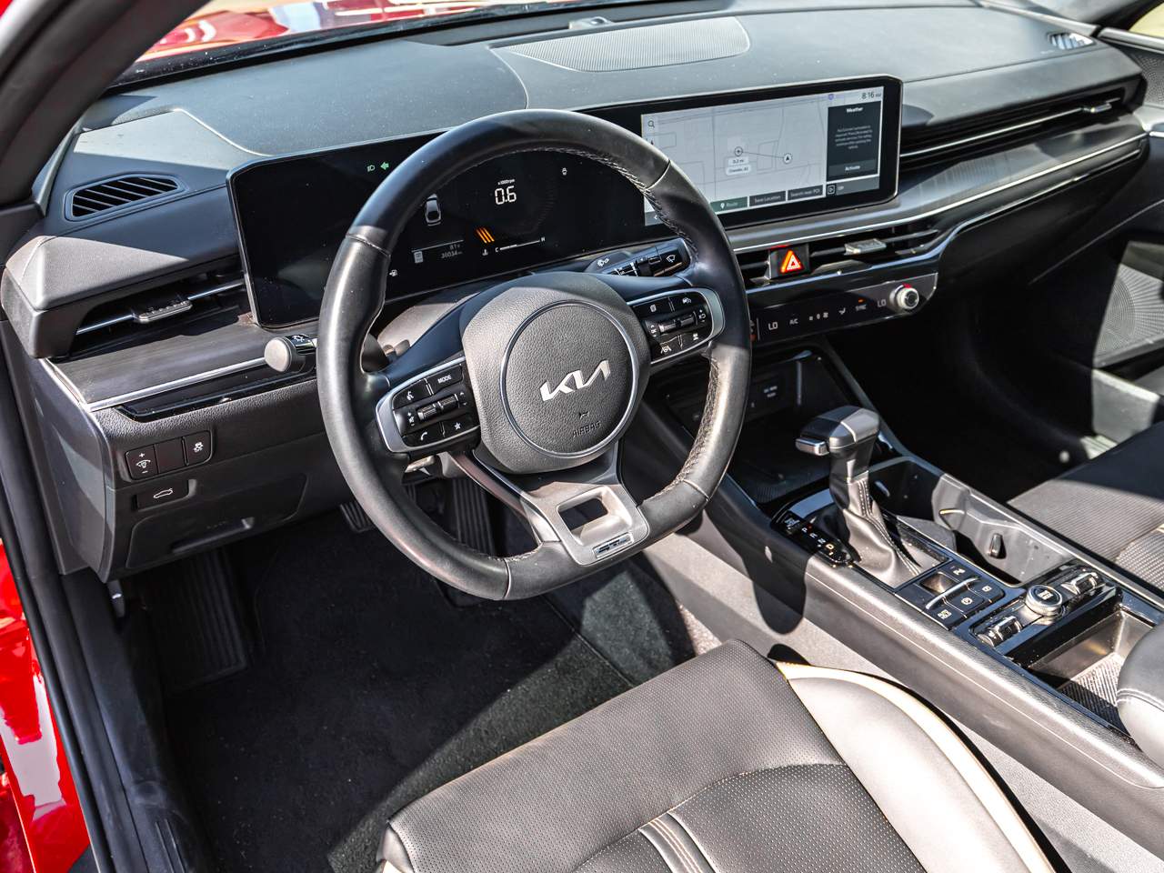 2025 Kia K5 GT-Line - Photo 8