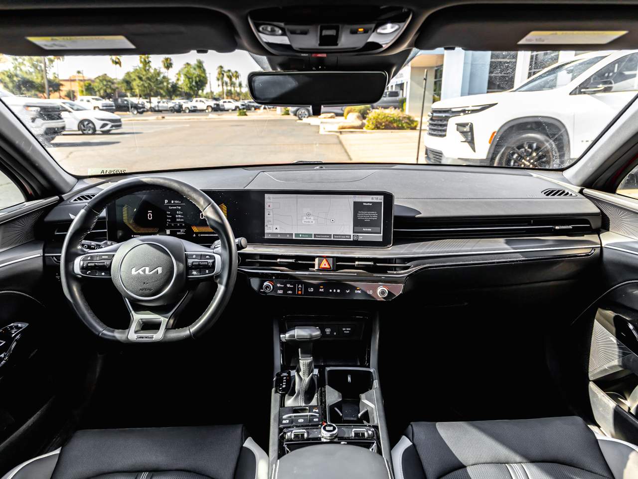 2025 Kia K5 GT-Line - Photo 11